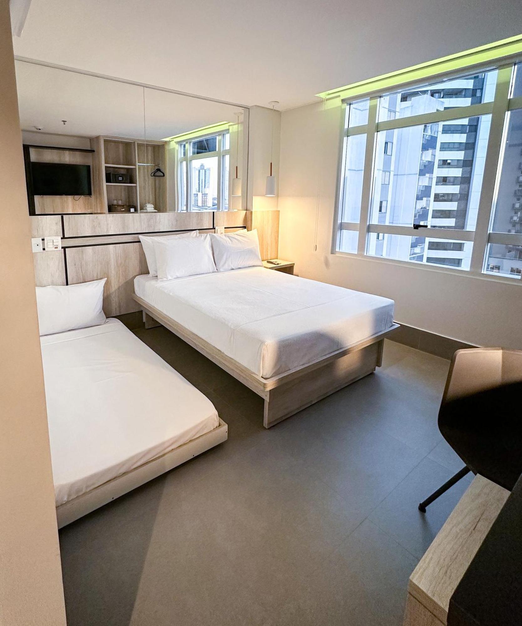 Black Flamboyant Hotel